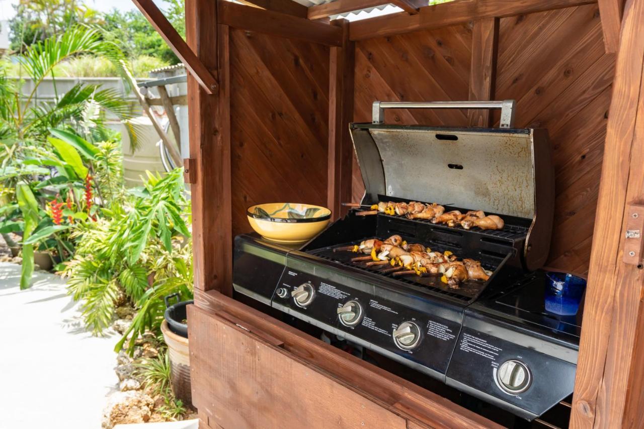 Island Breeze - Round House With Bbq - Wooden Hot Tub - Beach Onna Eksteriør billede