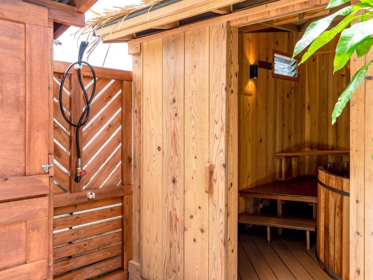 Island Breeze - Round House With Bbq - Wooden Hot Tub - Beach Onna Eksteriør billede